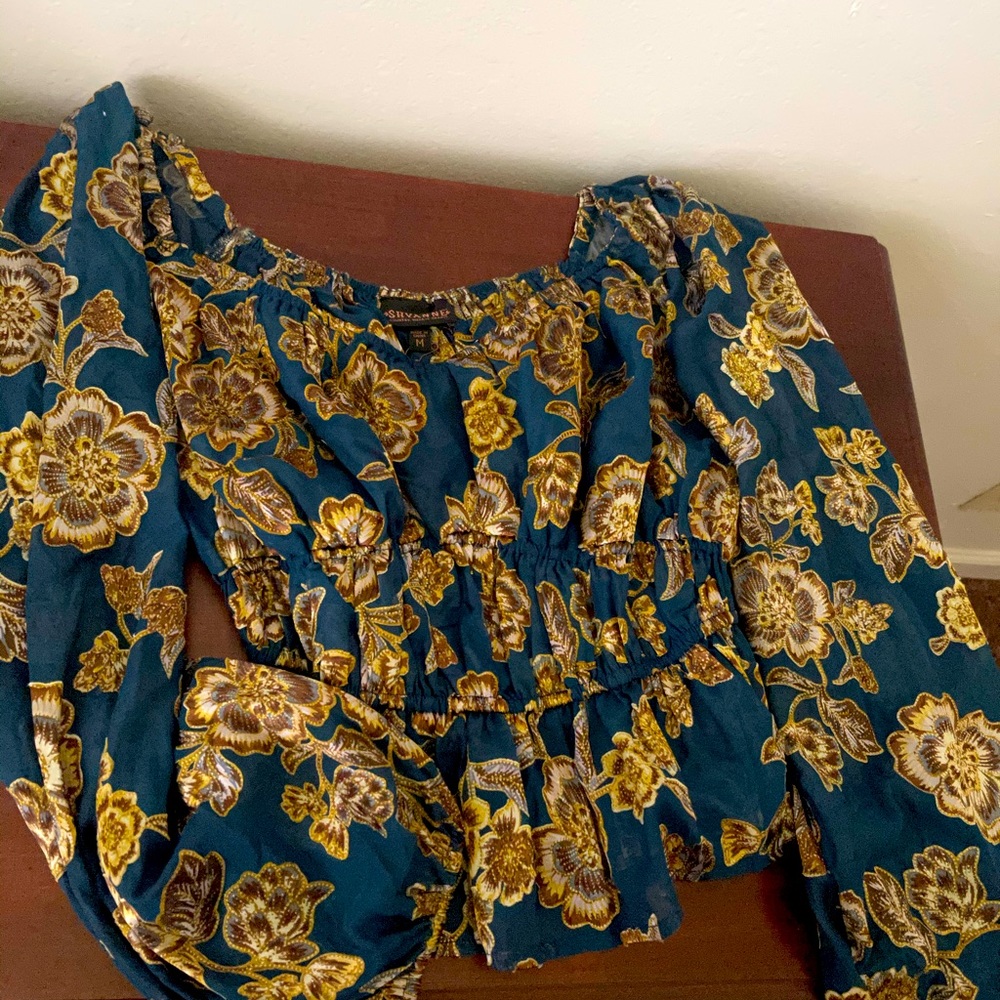 New Shyanne blouse size medium